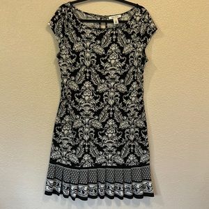 White House Black Market size L Black/White/Gray Dress